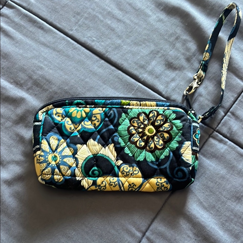 Floral Vera Bradley Quilted Wristlet